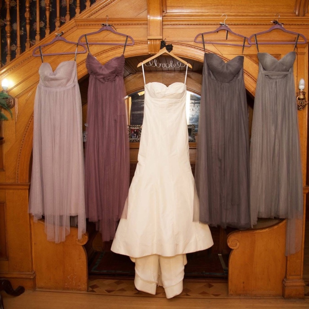 Pure Silk Vera Wang Mermaid wedding gown - Picture 9 of 16